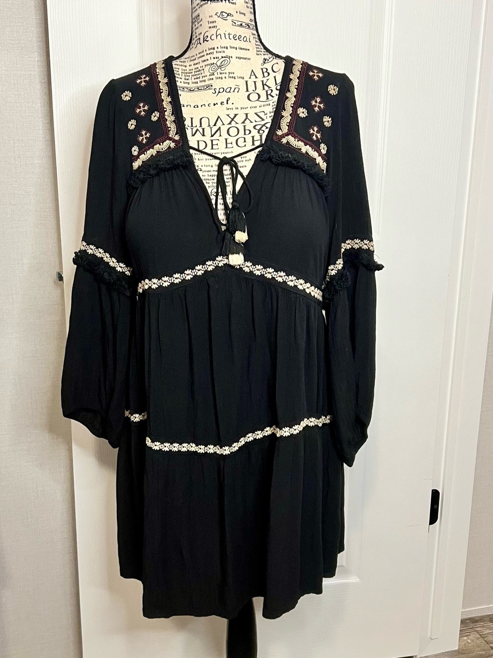 American Eagle Outfitters Black Boho Embroidered Midi Dress with Cream Trim